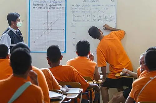 Nuevo colegio en cárcel de Villavicencio abre sus puertas