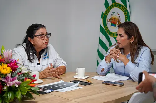 Gobernadora entrega compactadores para mejorar gestión de residuos