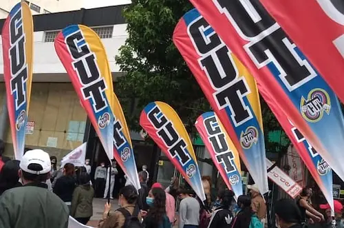 CUT y CGT proponen cumbre social tras hundimiento de la Consulta