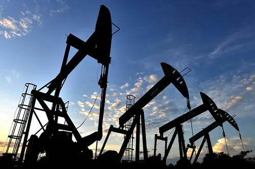 Producción petrolera cayó al nivel más bajo desde 2022