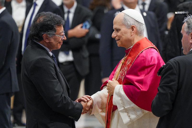 Petro se reunió con el papa León XIV en el Vaticano