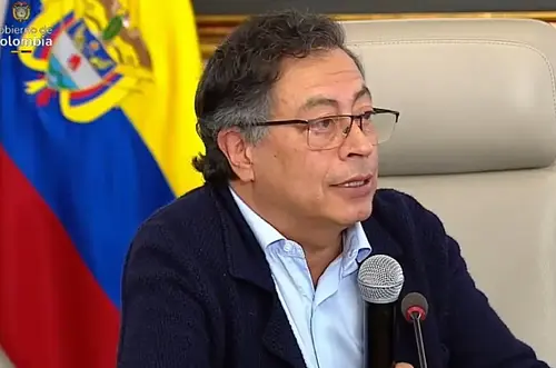 Petro pide movilización pacífica y advierte sobre infiltraciones