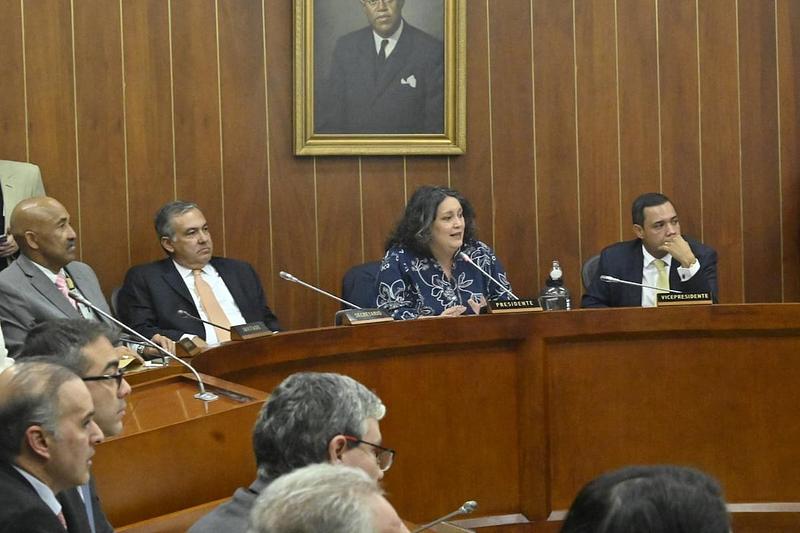Gobierno suspendería consulta si aprueban reforma laboral