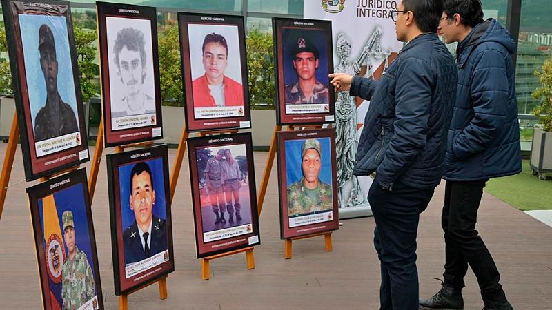 Buscan a 546 uniformados desaparecidos en el conflicto
