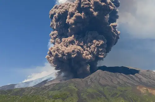 Sicilia en alerta por nueva erupción del volcán Etna