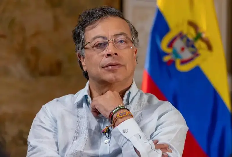 Petro convoca reunión por lucha antidrogas y coca