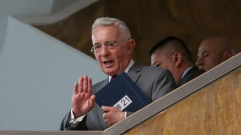 Uribe prepara apelación tras fallo que agita la política