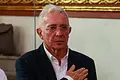 Álvaro Uribe sentenciado a 12 años de prisión domiciliaria