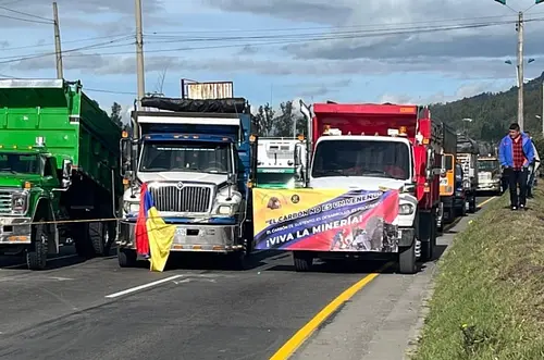 Paro en Boyacá paraliza vías clave y escala la tensión social