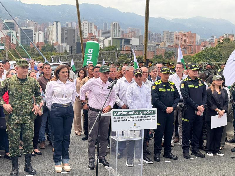Meta planea nueva tasa para financiar la seguridad