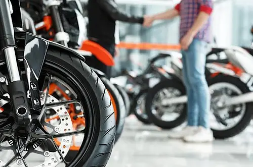 Motos nuevas en Colombia: cambios técnicos desde septiembre