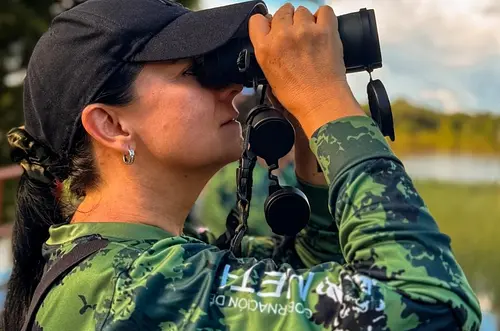 Meta despliega su vuelo turístico con las aves