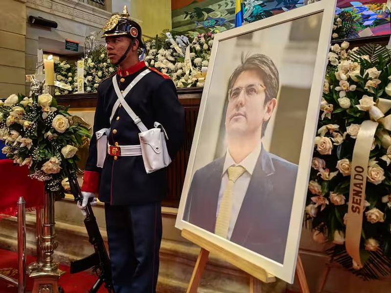 Familia de Miguel Uribe define protocolo para homenajes oficiales