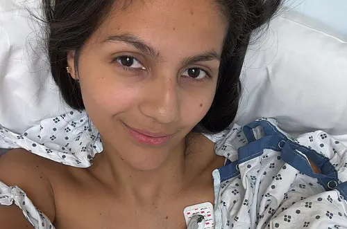 Un viaje urgente: joven con cáncer pide volver a Colombia