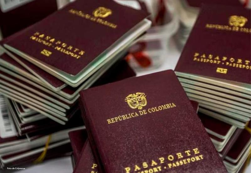 Procuraduría estrecha cerco en escándalo de pasaportes