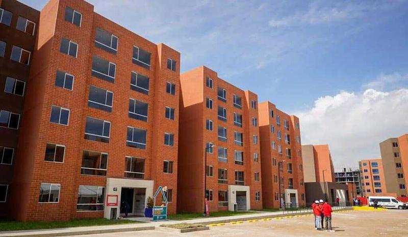 Jóvenes en Bogotá desconocen opciones para vivienda propia