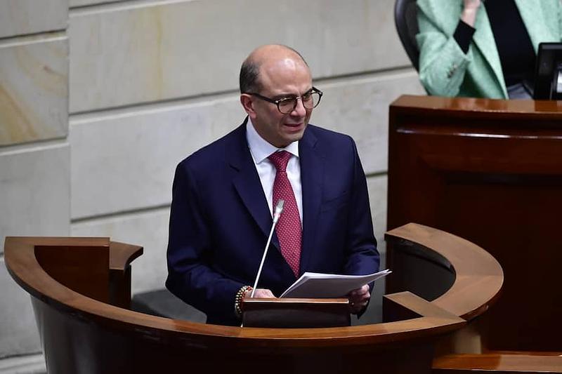 Senado designa a Carlos Camargo como magistrado de la Corte Constitucional