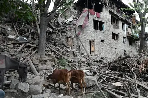 Terremotos en Afganistán dejan más de 2.200 muertos