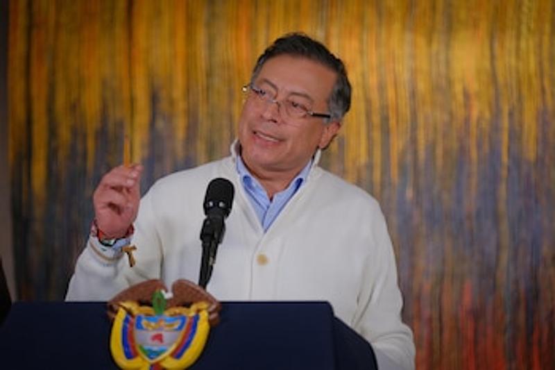Keralty denuncia a Petro por acusaciones sistemáticas y sin pruebas