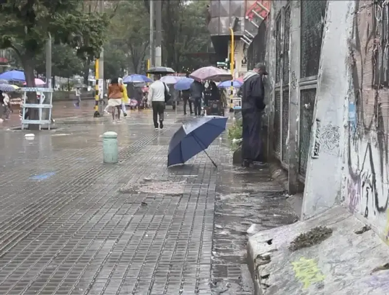 Bogotá sanciona a quienes usan la calle como baño