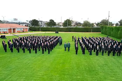 Cadetes y sargentos marcan nuevo ciclo en el Ejército
