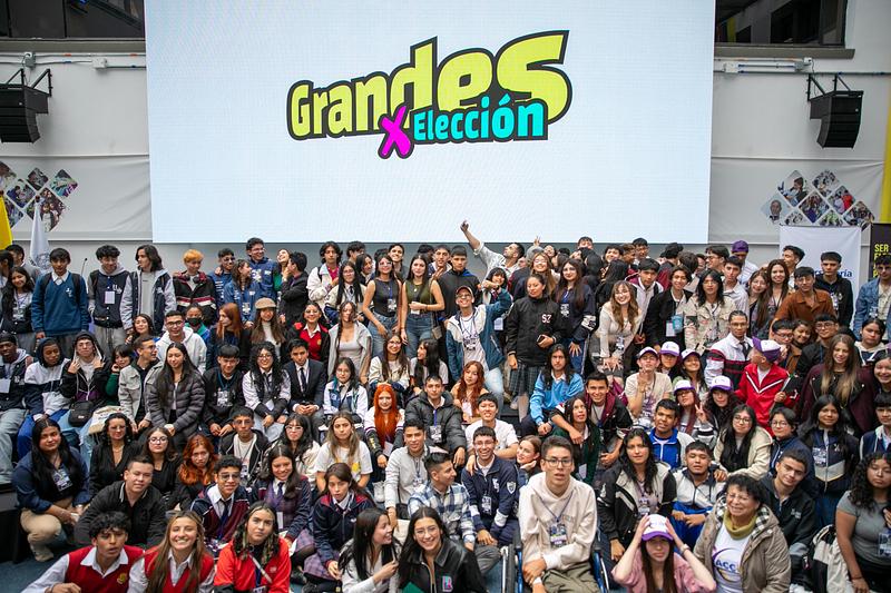 Más de 2.000 empleos para jóvenes: arranca convocatoria