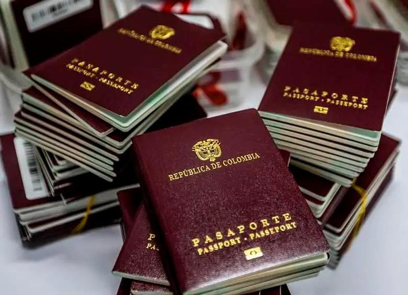 Pasaportes en riesgo por alerta de la Contraloría