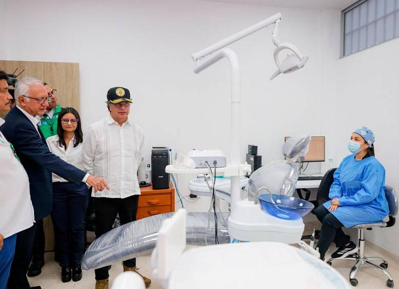 Petro impone modelo de salud sin aval del Congreso