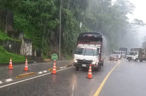 Autoridades anuncian reapertura gradual de la vía antigua al Llano
