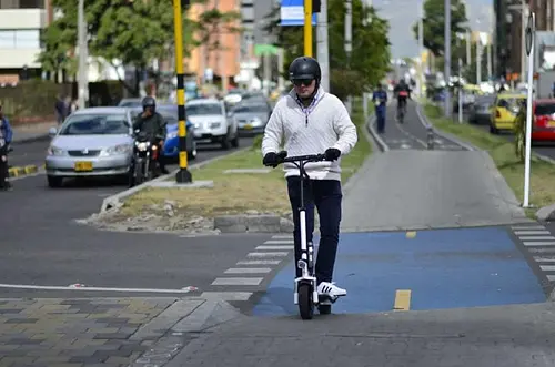 Patinetas eléctricas, alternativa de transporte en Bogotá