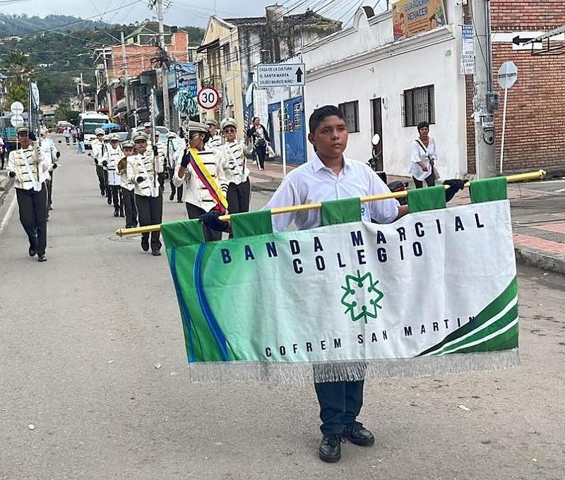 Colegio Cofrem San Martín triunfó en concurso nacional de bandas