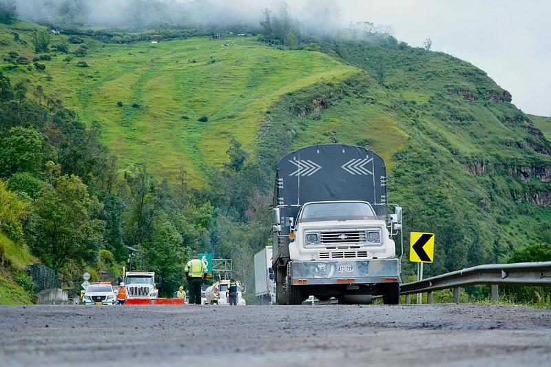 Coviandina alerta por riesgos en puentes de la vía al Llano