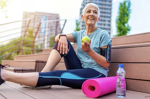 Promueven prevención de la sarcopenia en adultos mayores