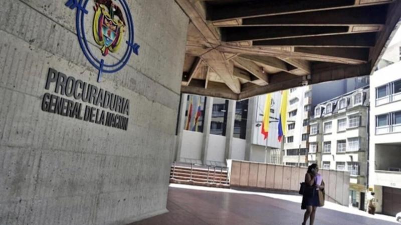 Procuraduría investiga a exedecán de Presidencia por violencia de género