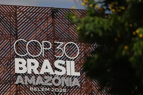 Incendio altera negociaciones de la COP30 en Belém