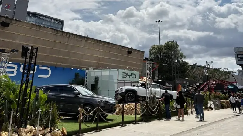 Cinco marcas dominaron ventas en el Salón del Automóvil 2025