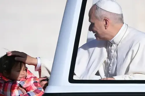 ¿Miedo a ser padres? El papa alerta por “enfermedad social”