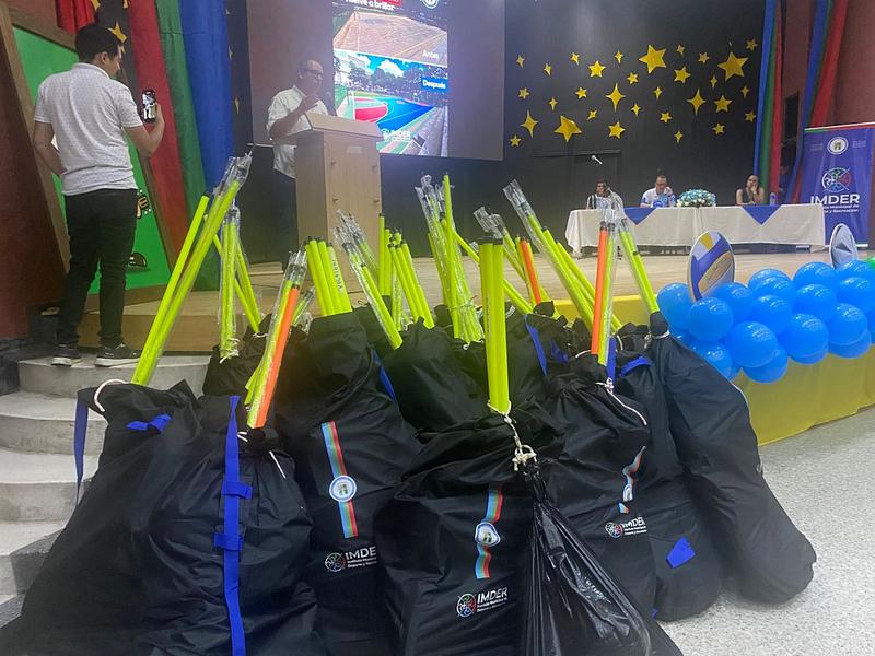 Villavicencio impulsa clubes deportivos con nueva dotación