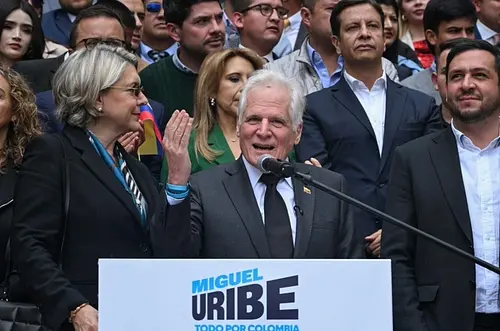Miguel Uribe Londoño, fuera del Centro Democrático por polémica alianza