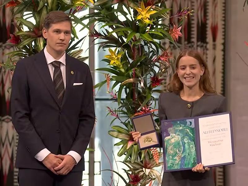 Machado es homenajeada con Nobel de Paz por defensa de derechos
