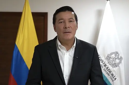 Caen gestores de cédulas falsas en Medellín