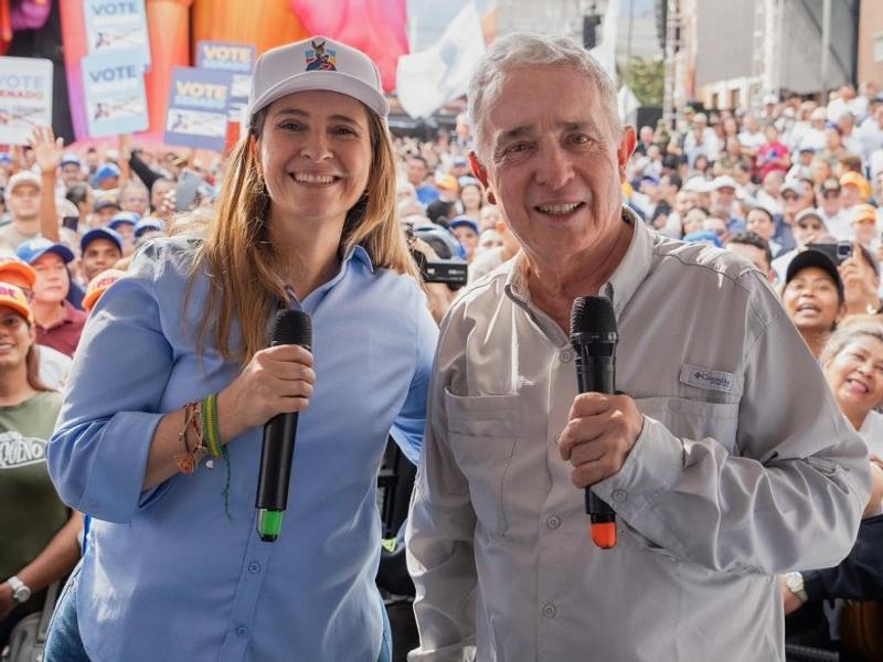 Uribe activa su respaldo a Paloma Valencia rumbo a 2026