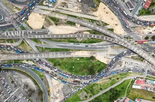 Bogotá dio paso a una nueva era con la implosión en Puente Aranda
