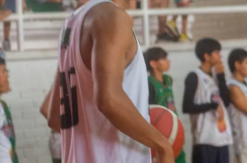 Caimanes del Llano lidera el primer Basket Camp del Meta