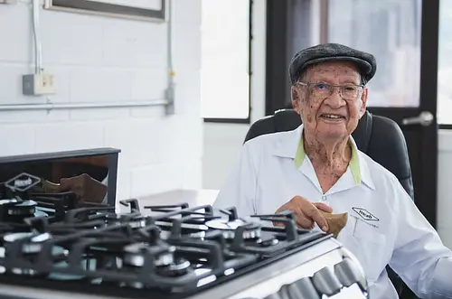 Falleció José María Acevedo, fundador de Haceb, a los 106 años