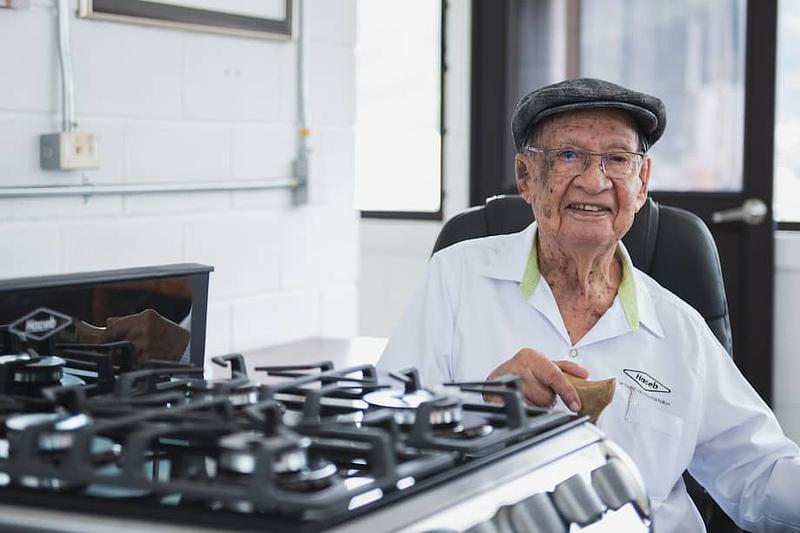 Falleció José María Acevedo, fundador de Haceb, a los 106 años