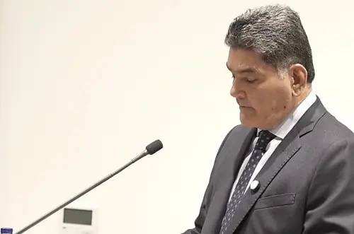“Las instituciones están firmes”: Procurador defiende la democracia