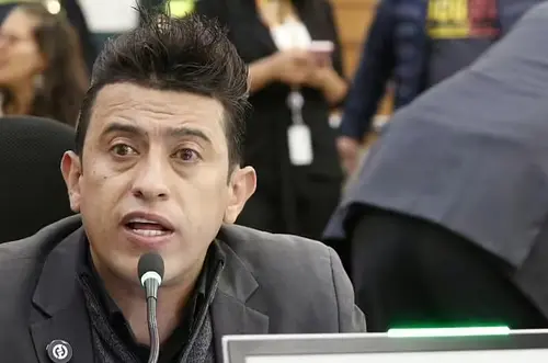 Procuraduría suspende 14 meses al concejal ‘Fuchi’ por agresión verbal a policías