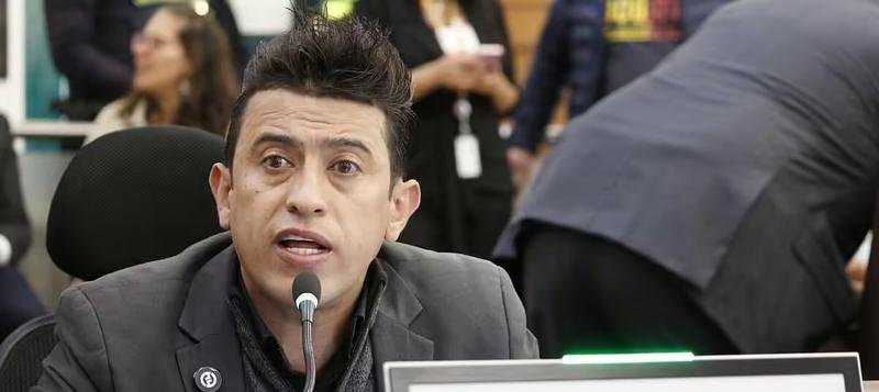 Procuraduría suspende 14 meses al concejal ‘Fuchi’ por agresión verbal a policías