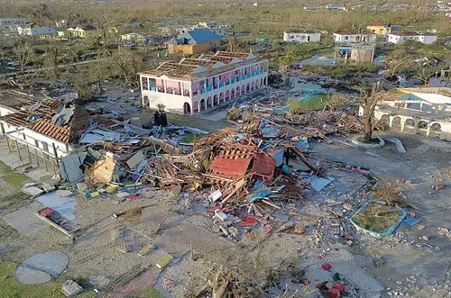 Melissa arrasa el Caribe: 32 muertos y destrucción total
